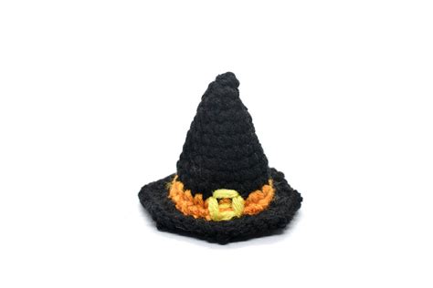 crochet witch hat mini